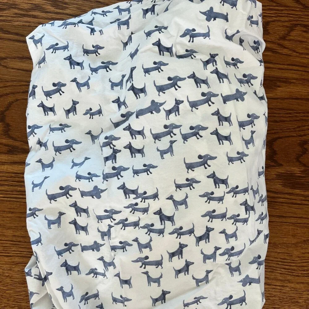 Pottery Barn Kids Watercolor Dog Organic Crib Fitted Sheet - Picture 3 of 5